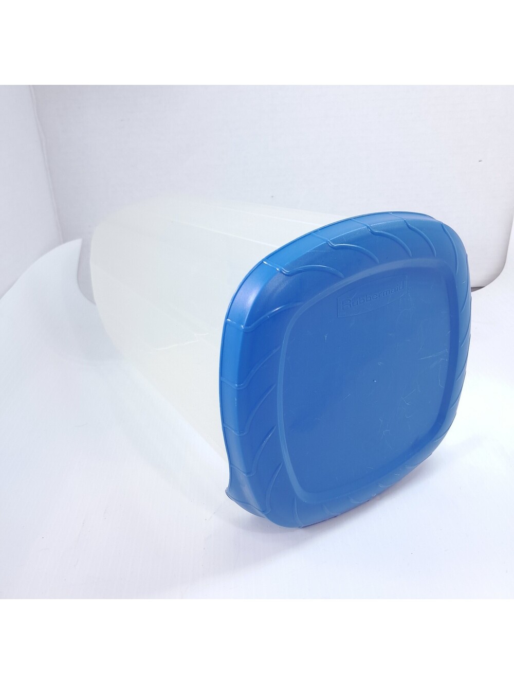 Vintage Rubbermaid #556F Bread Keeper Canister Servin Saver blue lid 4.5Qt 4.3L